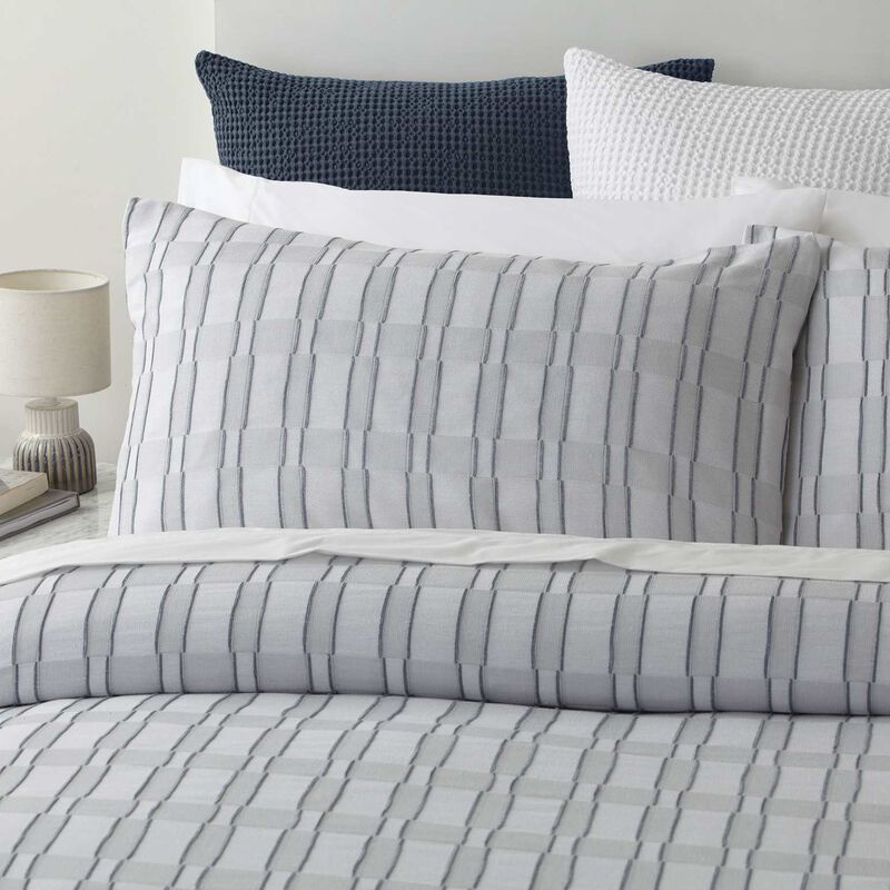 Baksana Iva Duvet Set image number 3